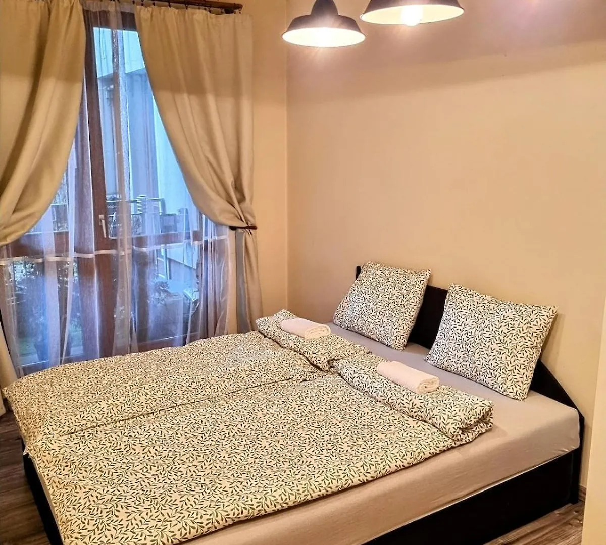 Center Budapest Vintage Home 0*,