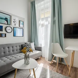 A13- Boutique Apartments, Location, By Bqa Apartman