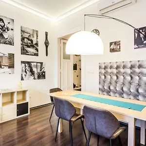 Pop Arts Apartmán
